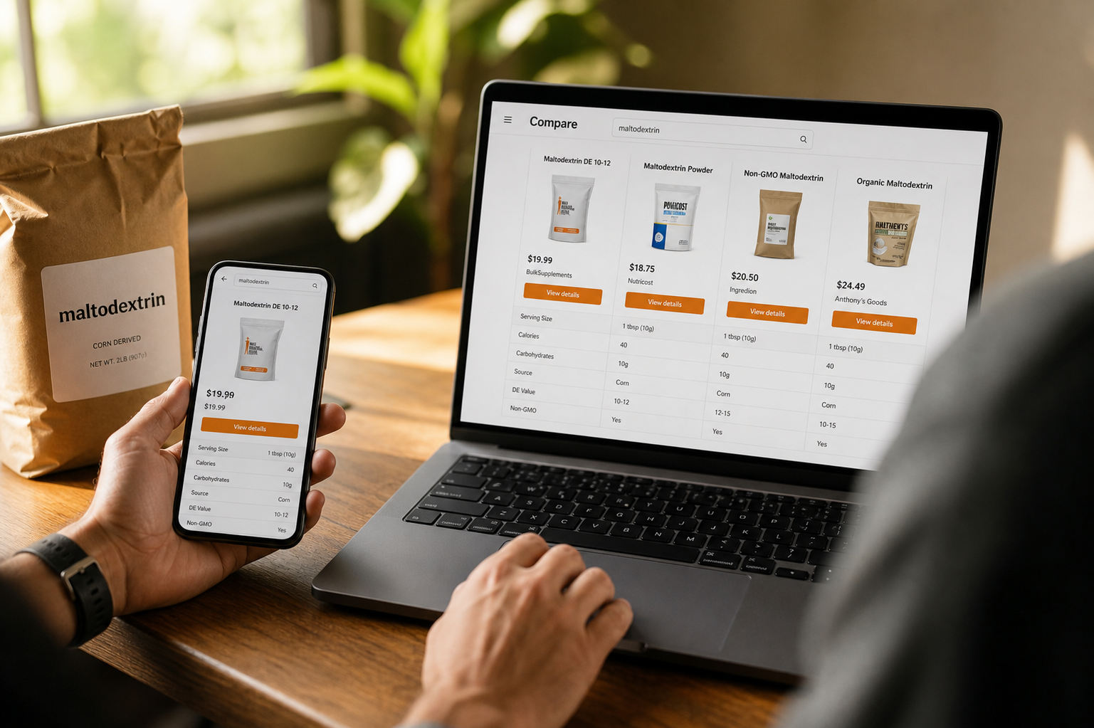 Pessoa pesquisando maltodextrina em e-commerce no laptop